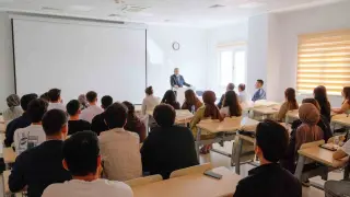 Diş Hekimliği Fakültesinde yeni eğitim yılının ilk dersi gerçekleştirildi