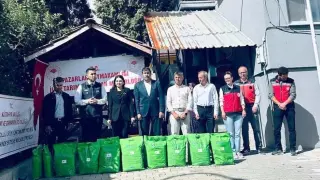 Pazarlar’da kiraz ve vişne üreticilerine yüzde 50 hibeli bordo bulamacı desteği