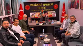Kıbrıs’taki kazada yaralanan Akkaya ailesinden MHP’ye teşekkür ziyareti