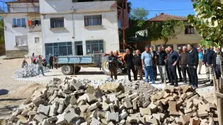 Emet Kaymakamı Başkapan, Eseler köyündeki çalışmaları inceledi