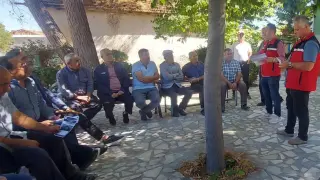 Uşak’ta tarım ekipleri üreticilerle bir araya geliyor