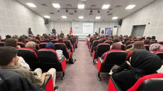KSBÜ öğrencilerine siber farkındalık ve narkotik eğitimi