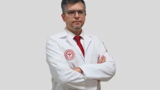 Doç. Dr. Mehmet Cem Sabaner hasta kabulüne başladı