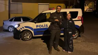 Gediz’de 11 yaşındaki küçük kız bulduğu para dolu cüzdanı polise teslim etti