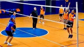 Kurumlar arası voleybol turnuvası başladı