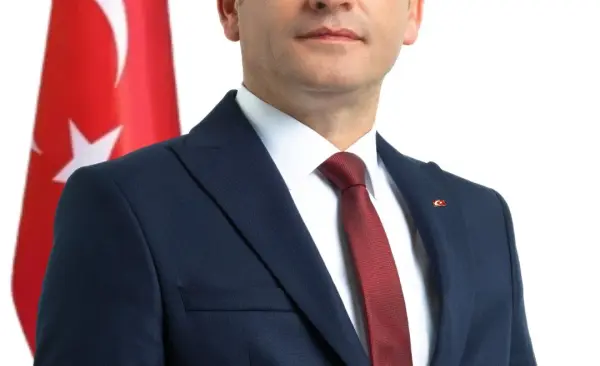 Başkan Habil Dökmeci, "CHP’den ayrılmıyor, Yeni Parti’ye geçmiyorum"