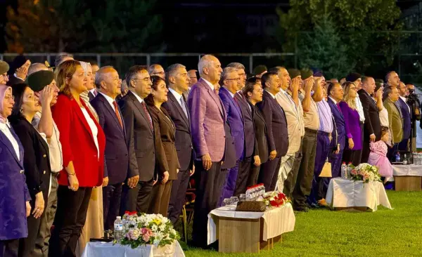 TBMM Baskanı Kurtulmuş: "Artık önümüzde yeni bir kapı açılmış, yeni bir yolun başlangıcındayız"