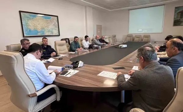 Tavşanlı’da ligler başlarken ilçe spor güvenlik toplantısı gerçekleştirildi