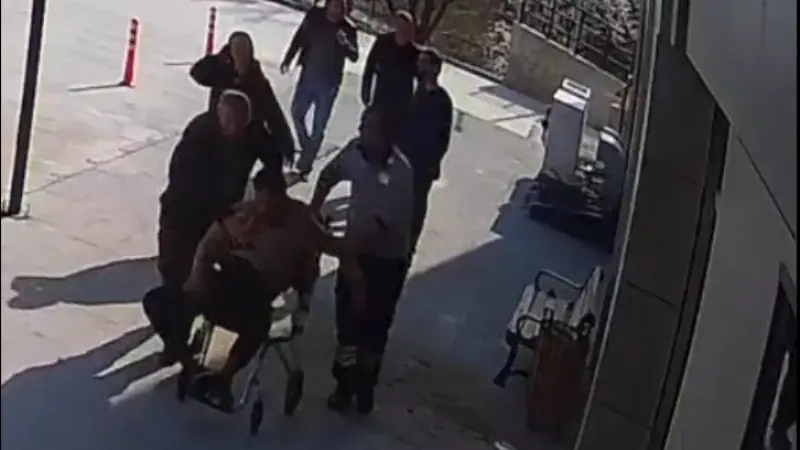 Sağlıkta Şiddet Bu Kez İdareden Geldi: Hastane Müdürü Personeli Darp Etti İddiası