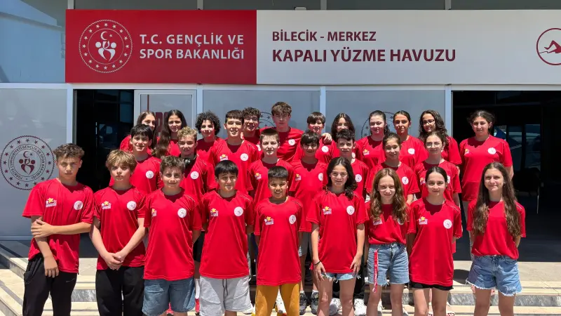 Eskişehir Yüzme Takımları ANALİG'de Bölge Dereceleri Elde Etti