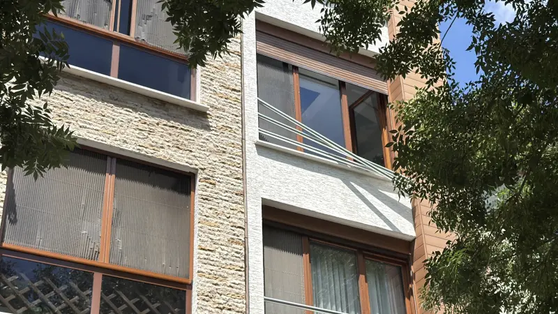 Eskişehir'de Apartmanın Üçüncü Katından Düşen Kadın Öldü