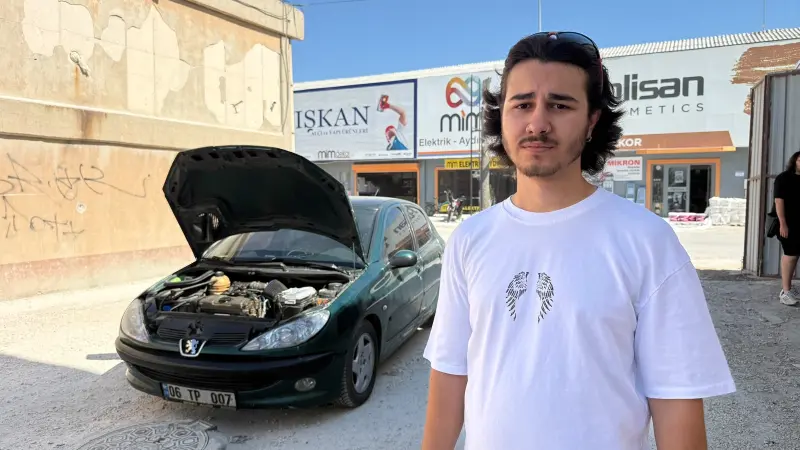 Baksan Sanayi Sitesi'ndeki Rögar Kapağı Araçlara Hasar Veriyor