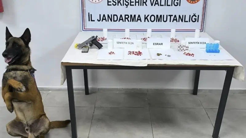 Eskişehir'de Uyuşturucu Operasyonu: 2 Şüpheliden 1'i Tutuklandı