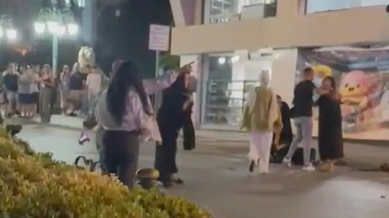 Eskişehir’de Kadın Grupları Arasında Cadde Ortasında Kavga