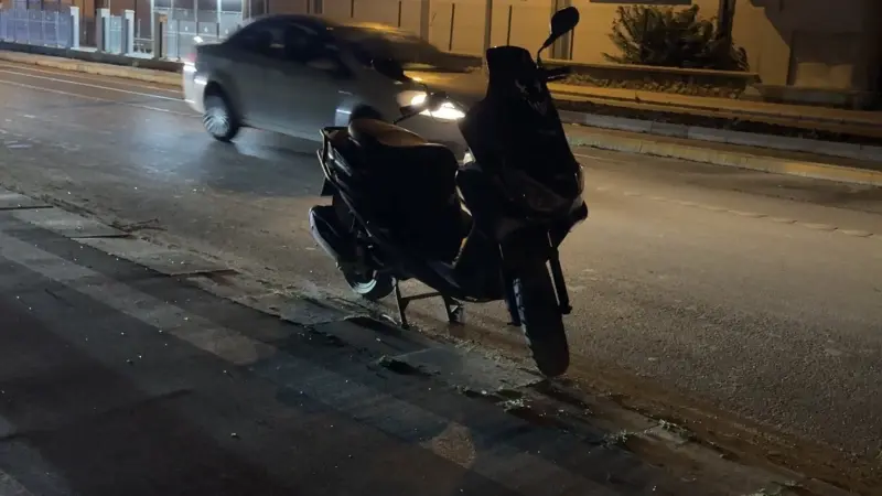 Çocukların da bulunduğu motosiklet kazasında yaralılar hastaneye kaldırıldı