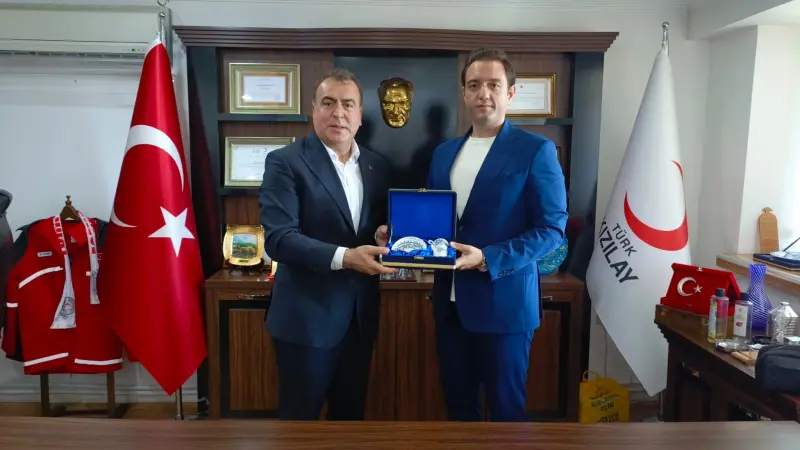 MHP Eskişehir İl Teşkilatı'ndan Kızılay'a Ziyaret Ve Kan Bağışı