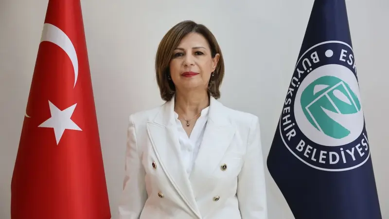 Ayşe Ünlüce CHP'den İstifa Etti