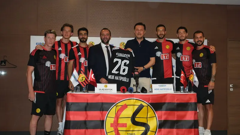 Hatipoğlu: ''Birlik olacağız, inanacağız ve Eskişehirspor’umuzu hak ettiği yere mutlaka taşıyacağız”