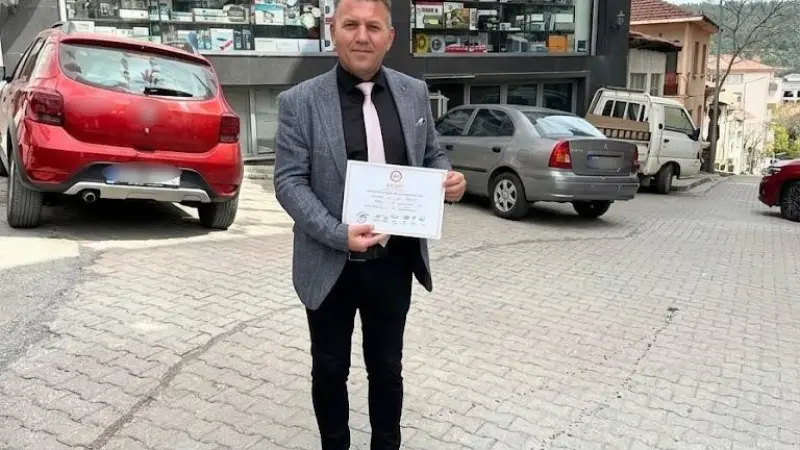 Bayırköy Belediyesi’nde 1 CHP’li meclis üyesi Yeni Parti’ye geçmedi