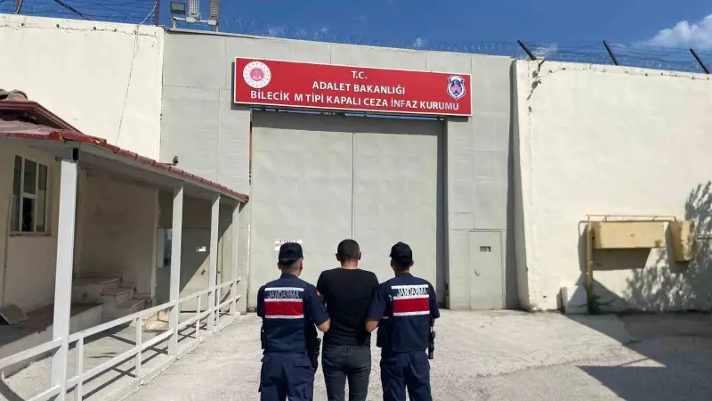 Bilecik’te ’Dolandırıcılık’ suçundan 3 yıl 9 ay hapis cezası olan şahıs yakalandı