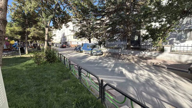Eskişehir’de ’yan bakma’ kavgasında 3 kişi yaralandı