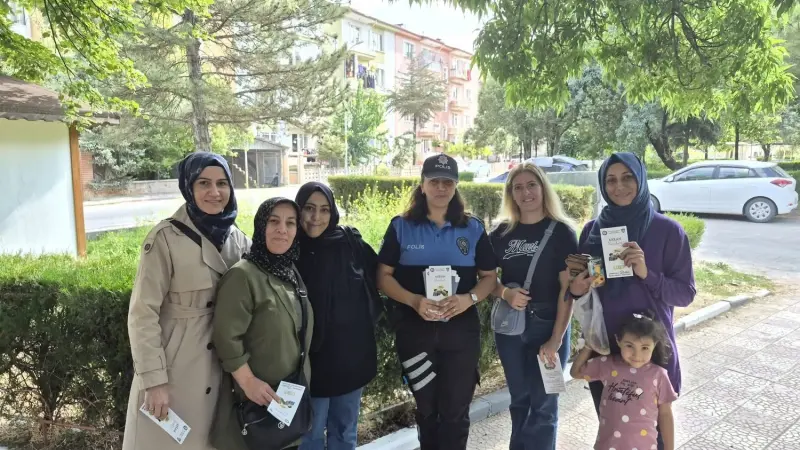 Kütahya’da polis ekiplerinden okul çevrelerinde güvenlik denetimi