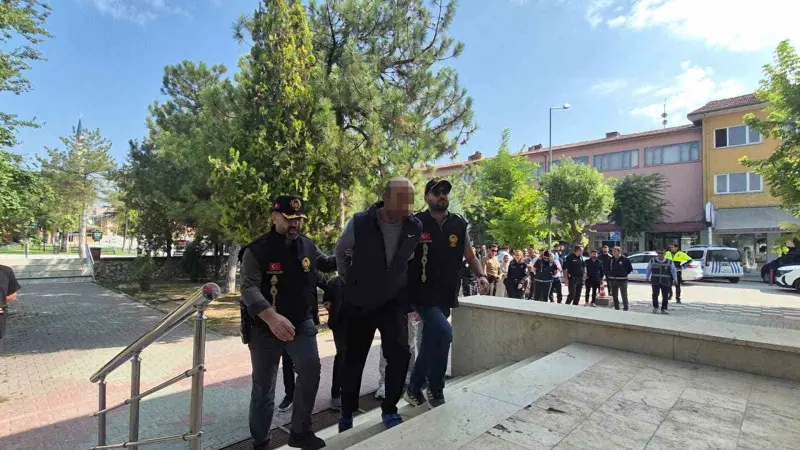 Oto galerici gencin ölümüyle ilgili 2 şüpheli tutuklandı