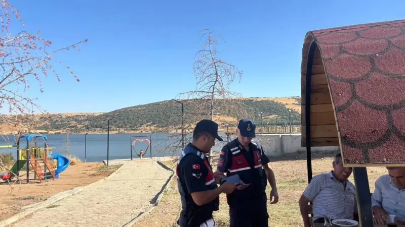 Jandarma mesire alanlarında denetim yaptı