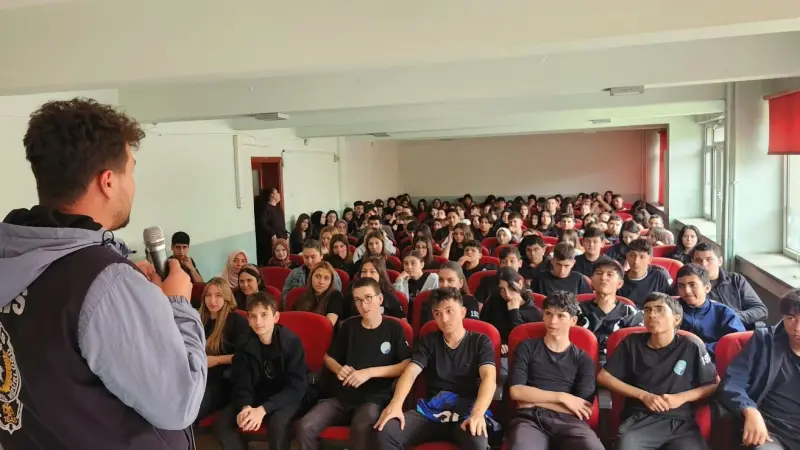 Afyonkarahisar’da bin 320 öğrenciye siber güvenlik eğitimi