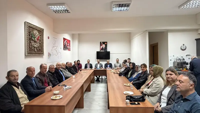 AK Parti Bilecik teşkilatı 5 ilçede sahaya yönelik çalışmaları masaya yatırdı